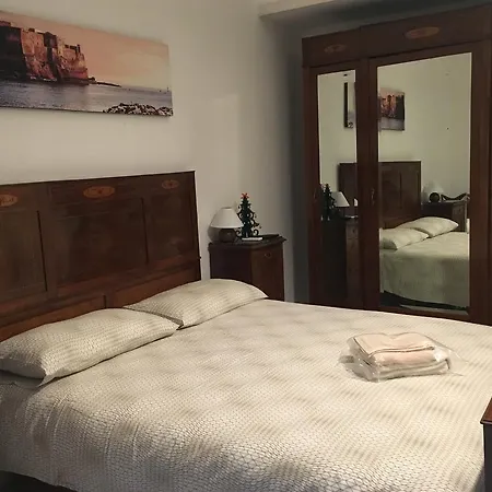 Nonna Stella Napels